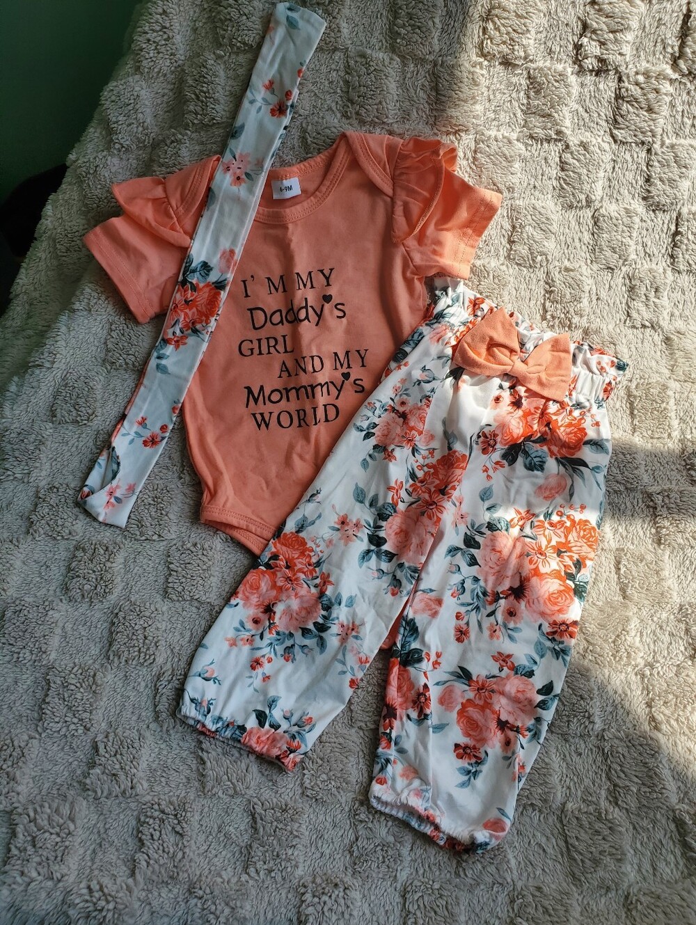 Peach Floral Baby Girl 3-Piece Outfit - Bodysuit, Pants & Headband - 6-9m